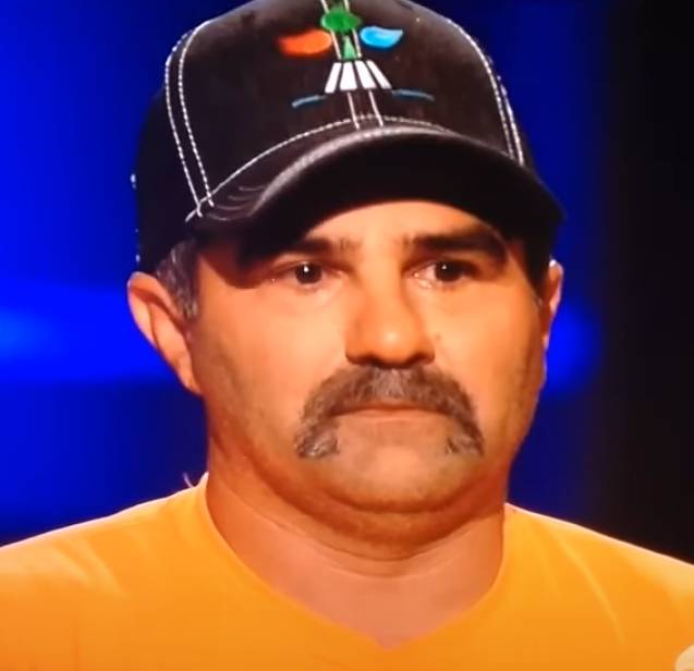 Un fermier simplu, dar integru, își menține valorile neclintite în fața juriului de la Shark Tank și reușește să încheie afacerea care îi va schimba viața.