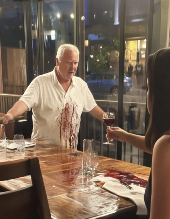 Seara trecută, eu și soția mea am savurat cina într-o cafenea primitoare